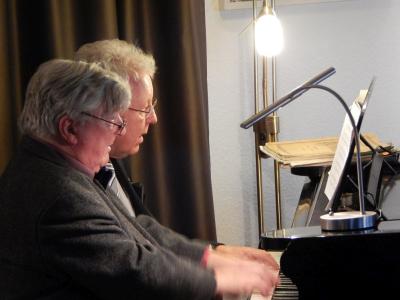 Der Februar startet im Kulturhaus mit einem Klavierkonzert von Siegfried Schubert Weber und Gerhard Meyer.