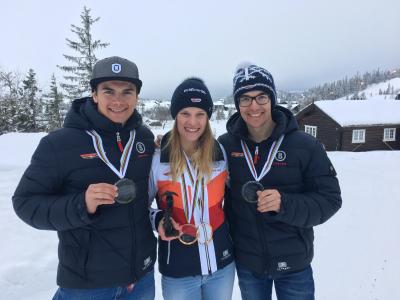Foto zur Meldung: Zweite Goldmedaille für Kathrin Reischmann und DSV Team holt Bronze