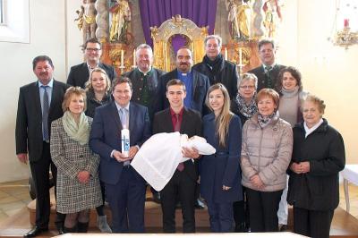 Foto zu Meldung: Andreas Eckl empfing das Hl. Sakrament der Taufe