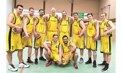 Foto zur Meldung: Lindhorster Basketballer sind Meister und steigen in die Bezirksoberliga auf