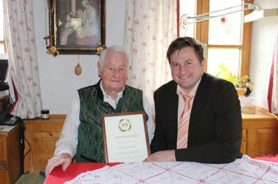 Foto zur Meldung: Prackenbach´s ältester Gemeindebürger feierte sein 98. Wiegenfest
