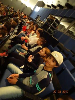 Meldung: Besuch des Atze-Theaters