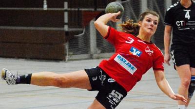 Mit zehn Treffer beste Werferin: Jessica Galle gewann mit den Oberliga-Handballerinnen der HSG Hude/Falkenburg beim TV Cloppenburg. Foto: Richard Schmid