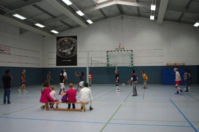 Volleyball-Anfängerkurs für Erwachsene (ab 16 Jahre) startet am Freitag den 28. April