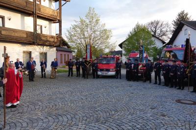 Foto zur Meldung: Drei Feuerwehren der Gemeinde gedenken des Hl. Florian