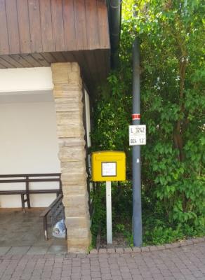 Neuer Standort des Briefkastens in Frankenhain