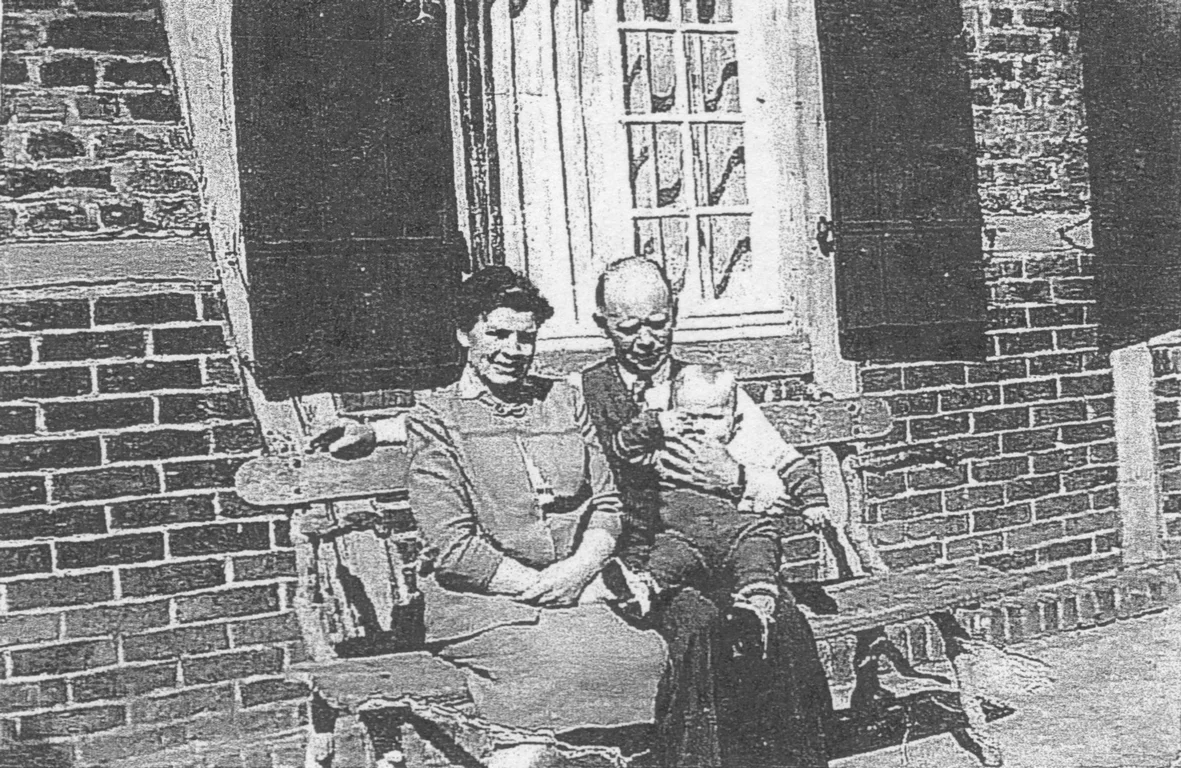 Paula Schipke mit Ihrem Mann und Sohn