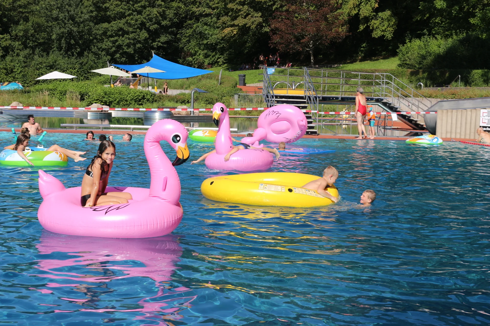 Poolparty Sontra