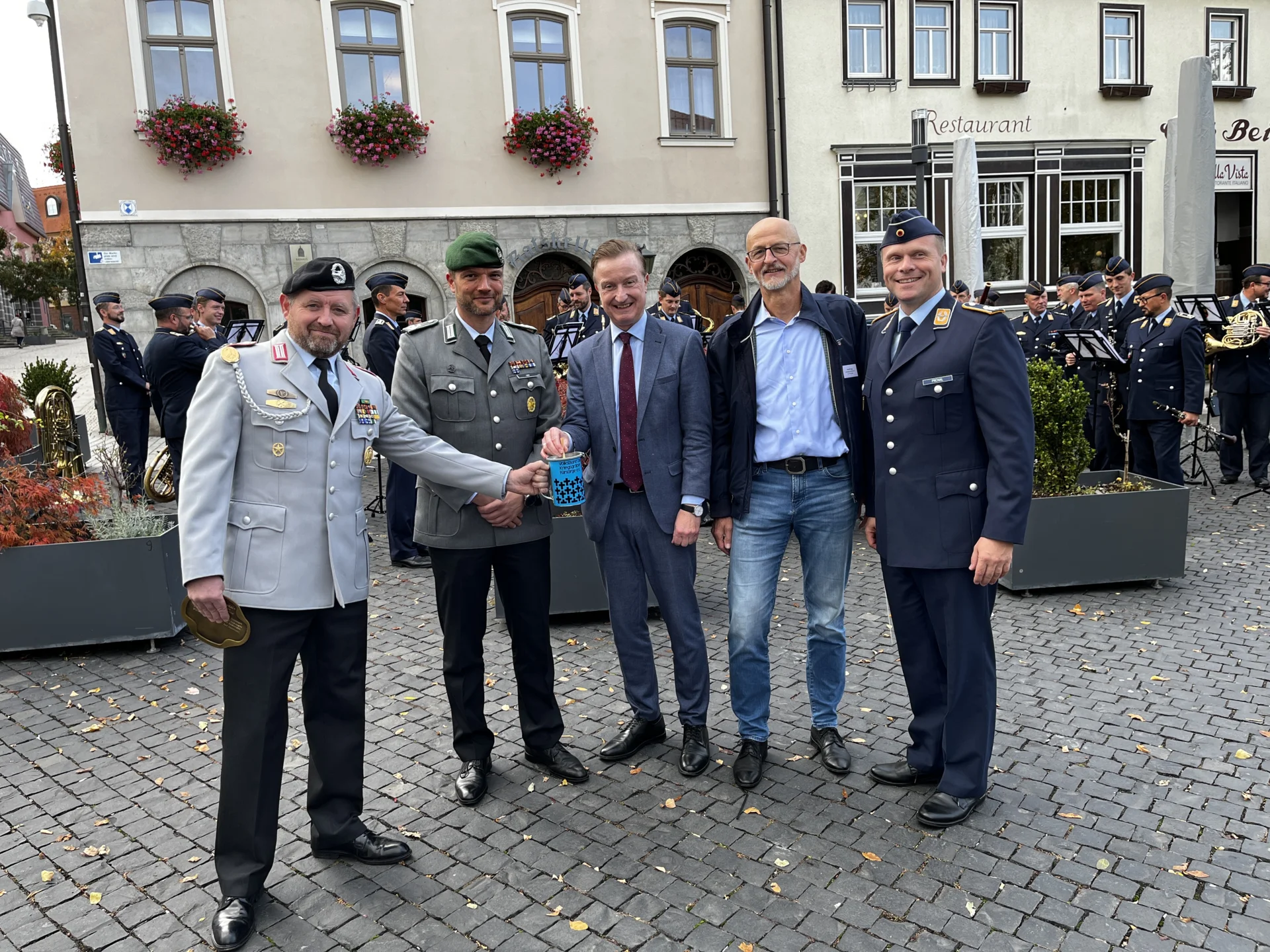 Spendensammlung Kriegsgräberfürsorge