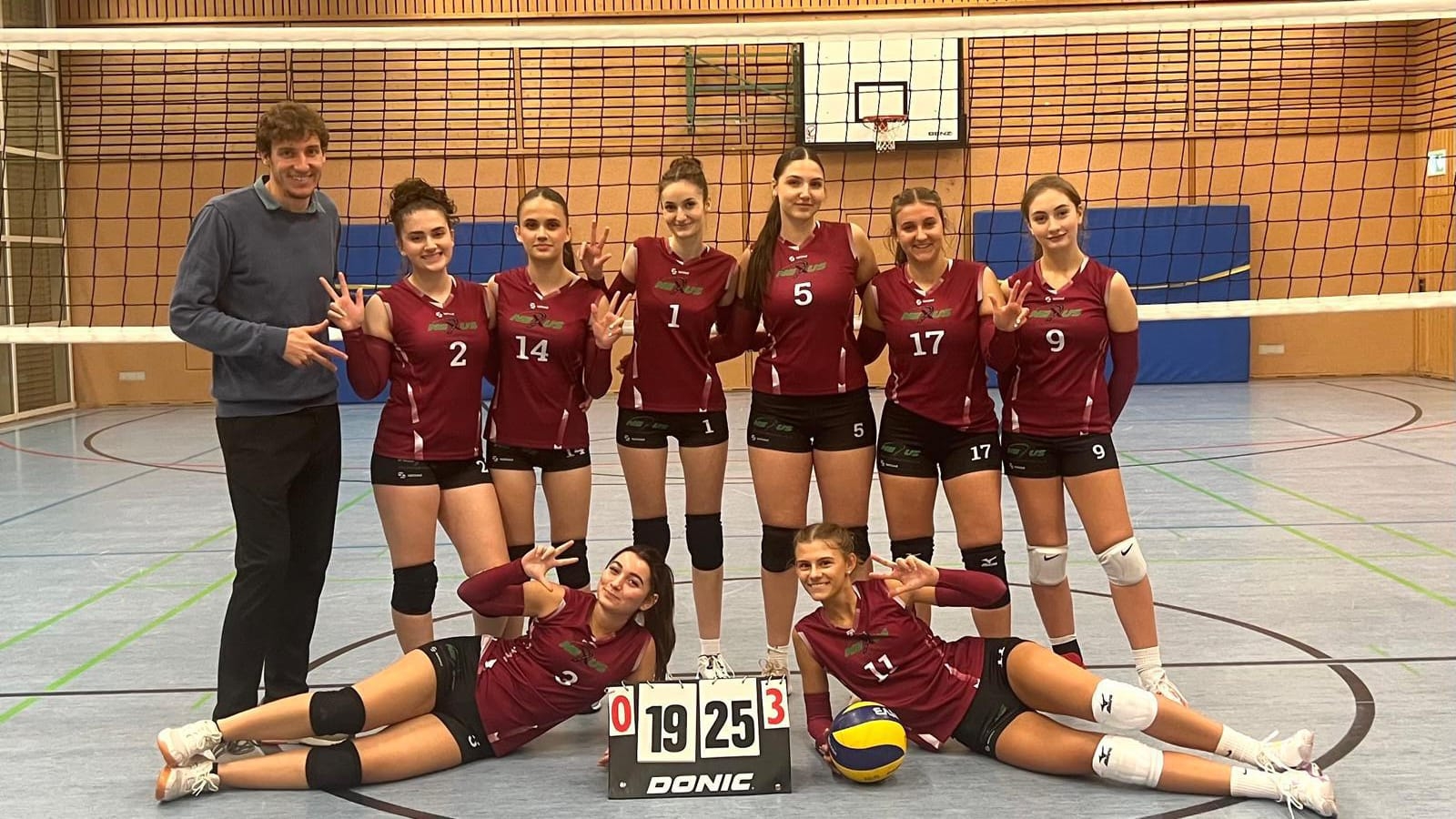 Damen 3 nach Sieg über HusBeSt 2