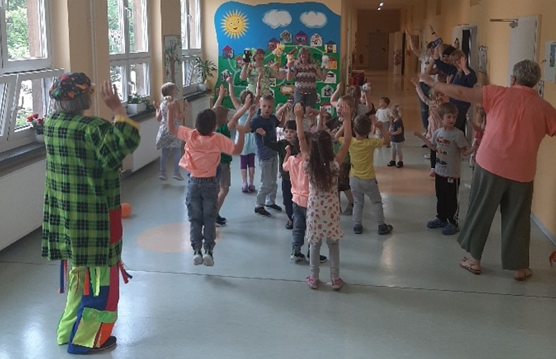 2025-06-12 Kindertag mit Puppentheater und Tanz
