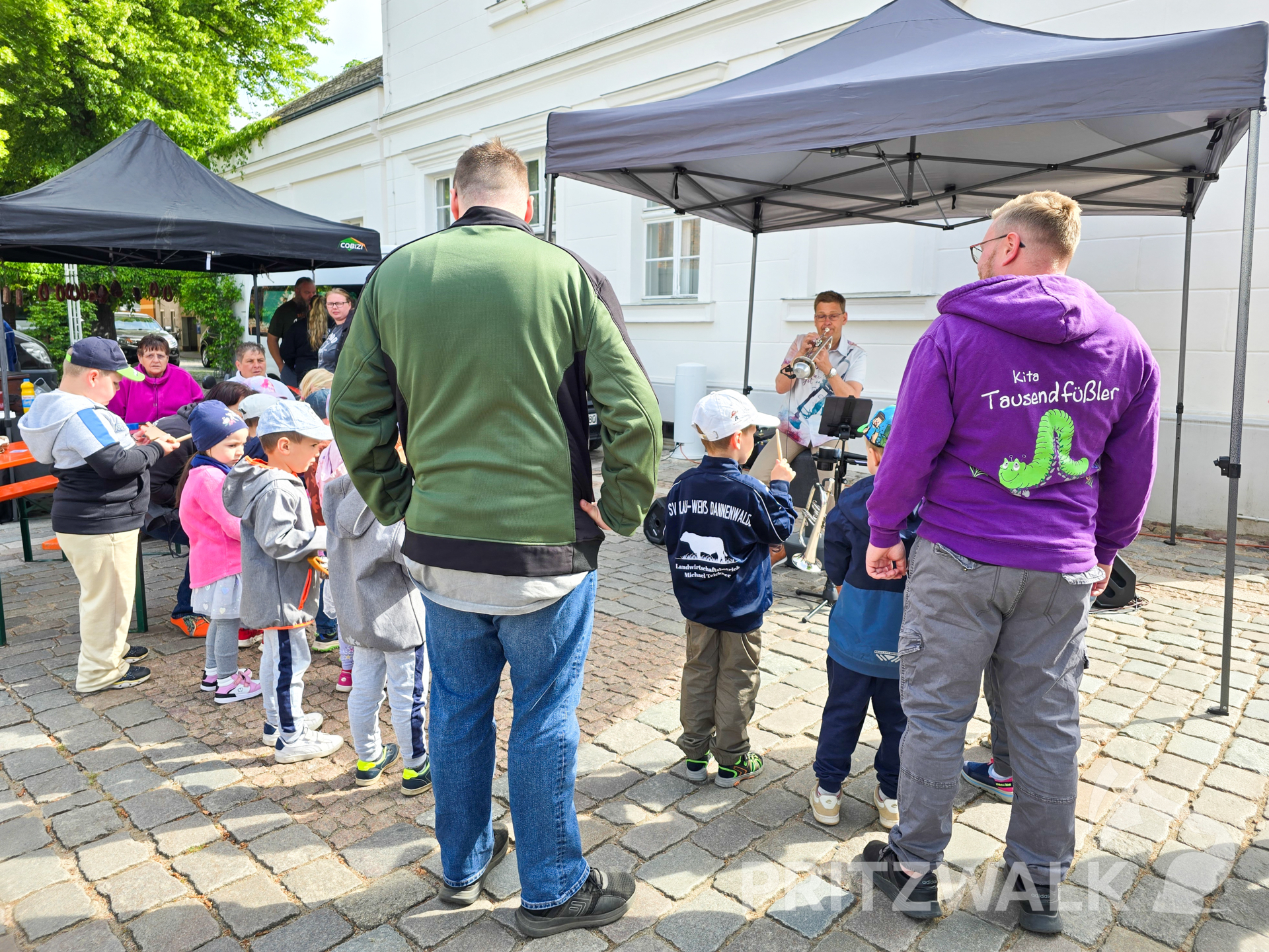 Kitakinder waren auch beim Schlemmermarkt zu Besuch. Foto: Stadt Pritzwalk