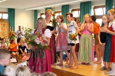 Foto zur Meldung: Schulfest in der Grundschule kurz vor den Sommerferien