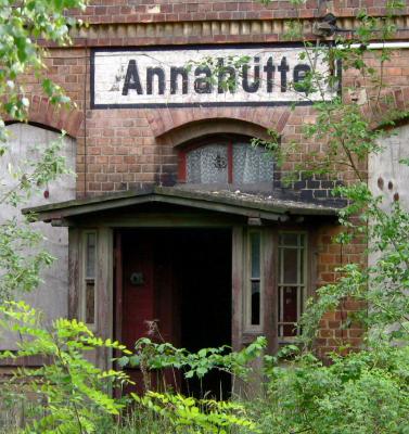 Der frühere Annahütter Bahnhof soll aus dem Dornröschenschlaf erwachen.