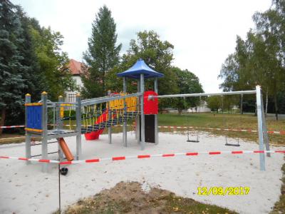 KALENDERRÜCKBLICK: vor 5 JAHREN: Herzliche Einladung zur Spielplatzeinweihung in Schwarzenburg