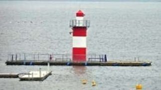 Vorschaubild zur Meldung: Schwimmender Leuchtturm auf dem Bärwalder See