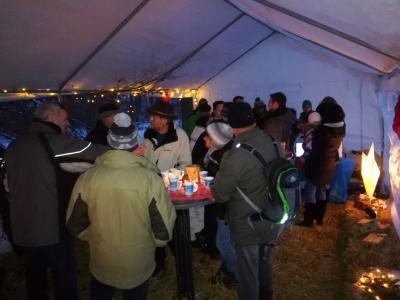 Bericht: Weihnachtsbäume und heißer Glühwein/ Kinderpunsch am 10.12.2017 in Rüscheid
