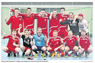Team der SG Sieversdorf nach dem Sieg (Quelle: MAZ Kyritzer Tageblatt vom 15.01.2018)