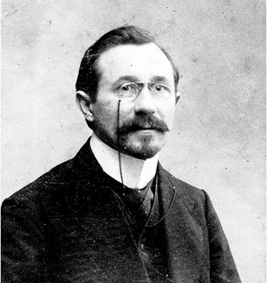 Pfarrer Oskar Hütteroth (Bild vergrößern)