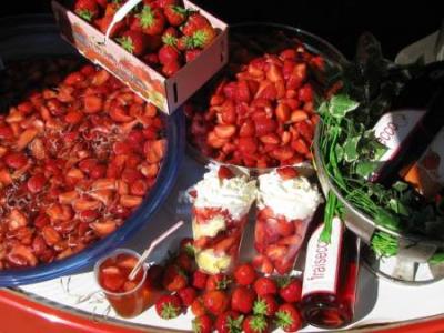 Hofladen Falkensee lädt zum Erdbeerfest