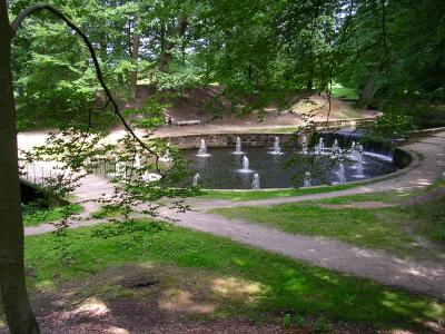 Die „24 Wassersprünge“ sind der Glanzpunkt der Wasserspiele im Ludwigsluster Kanal