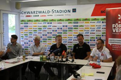 Pressekonferenz für die Kampagne der Freiburger Fußballschule - Fotos: Joachim Hahne / johapress