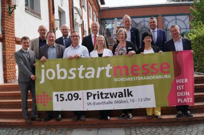 Die Organisatoren der Jobstart-Messe trafen sich in der Alten Mälzerei in Pritzwalk. Foto: Andreas König/Stadt Pritzwalk