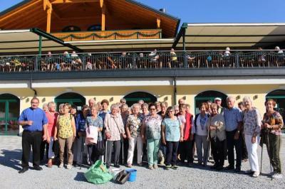 Foto zur Meldung: Die Senioren am Großen Arbersee und Einkehr im renommierten Arberschutzhaus