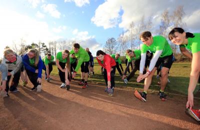 Ziel der AOK-Laufschule ist, gelenkschonend aber effektiv fünf Kilometer ohne Pause laufen zu können