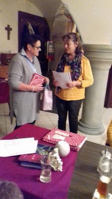 Foto zur Meldung: Monatsversammlung mit Rosenkranz beim Kath. Frauenbund