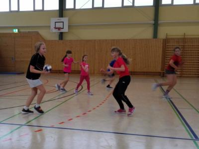 Handballtag in der Grundschule Cavertitz