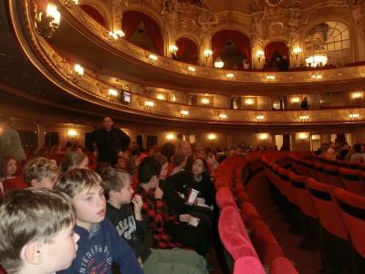 Foto zur Meldung: Klasse 4a: Zu Besuch in der Komischen Oper Berlin