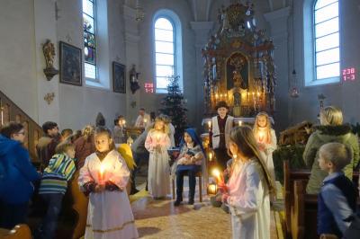 Kinderchristmette war in St. Georg Prackenbach seht gut besucht.