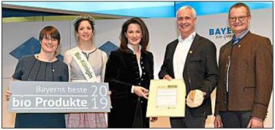 Vorschaubild zur Meldung: Auszeichnung für Biobäckerei Wagner