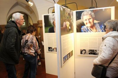 Ausstellung „Alter(n) in Brandenburg“ im Rathaus eröffnet