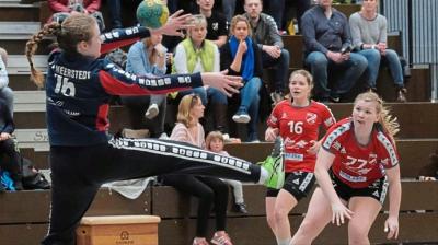 Foto zur Meldung: Handball Damen Oberliga: HSG mit später Derbyentscheidung