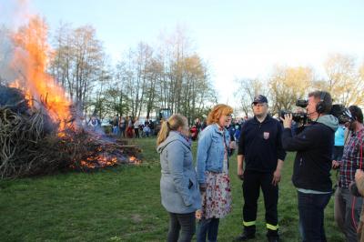 Foto zur Meldung: Besonderes Osterfeuer in Borgwedel