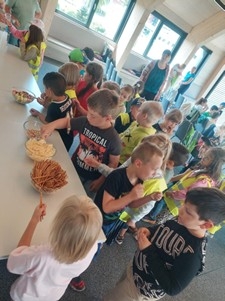 An der Candybar wird genascht