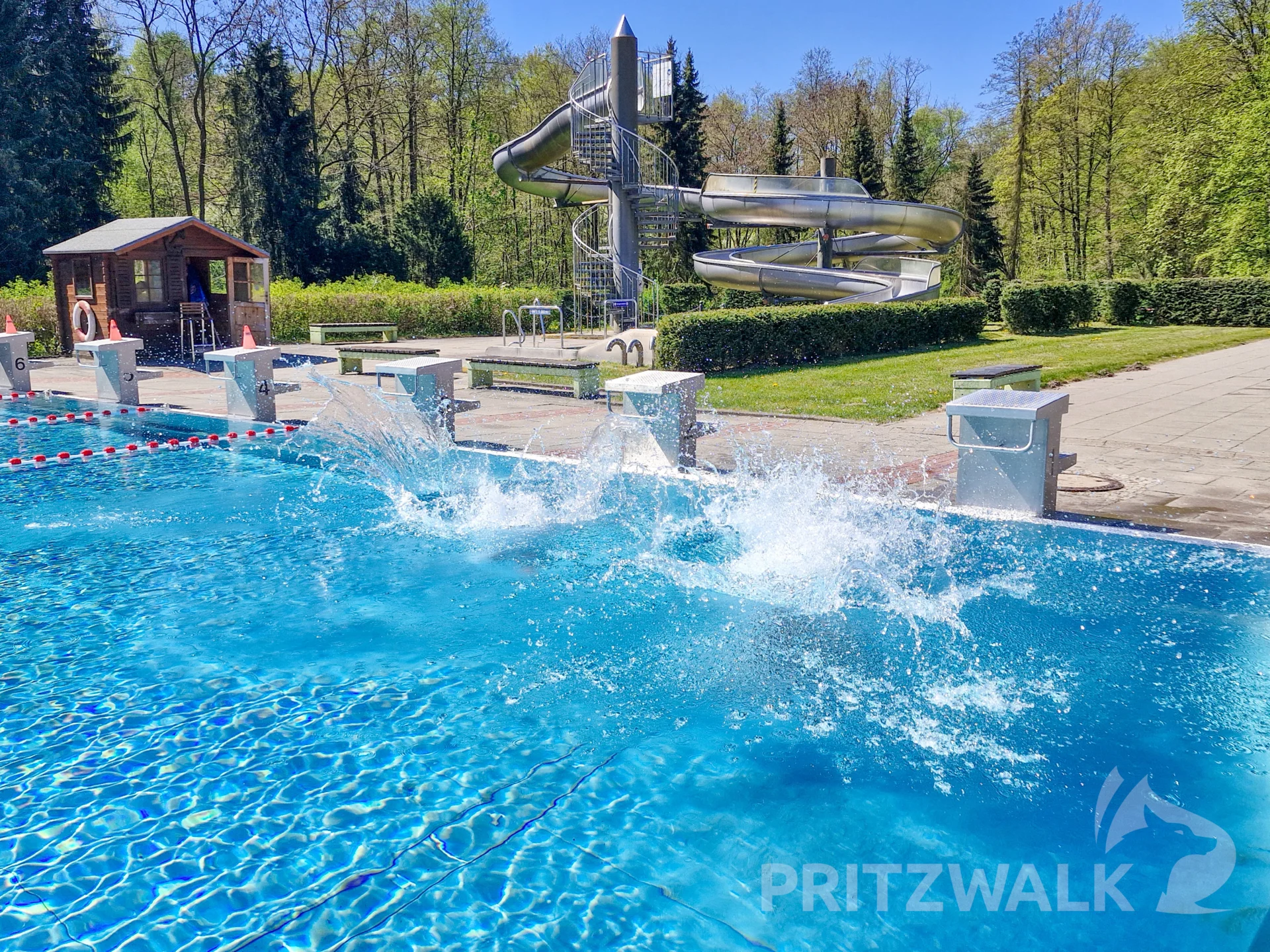 Eintauchen ins 14 Grad kühle Nass. Foto: Stadt Pritzwalk