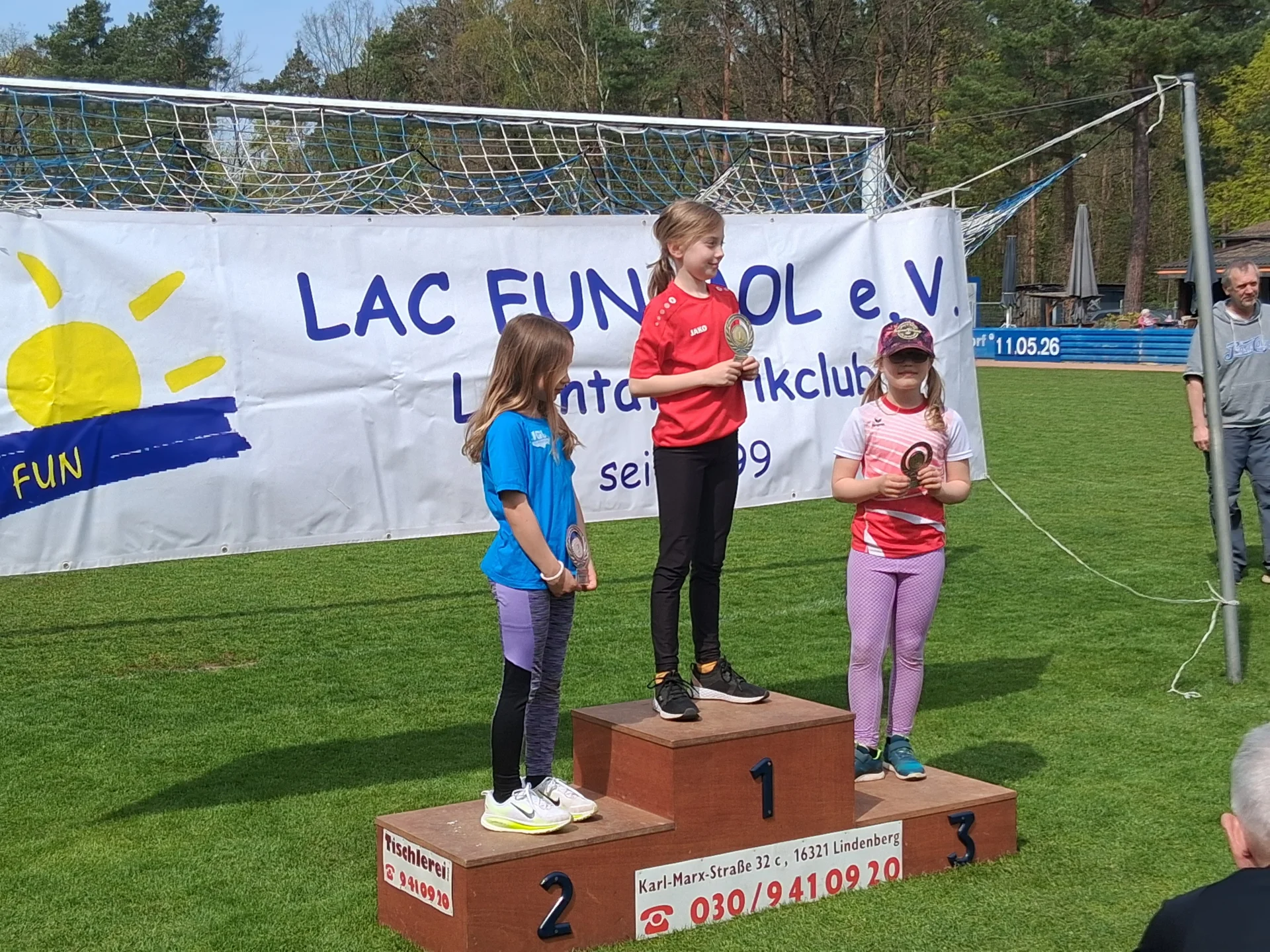 Laura bei der Siegerehrung