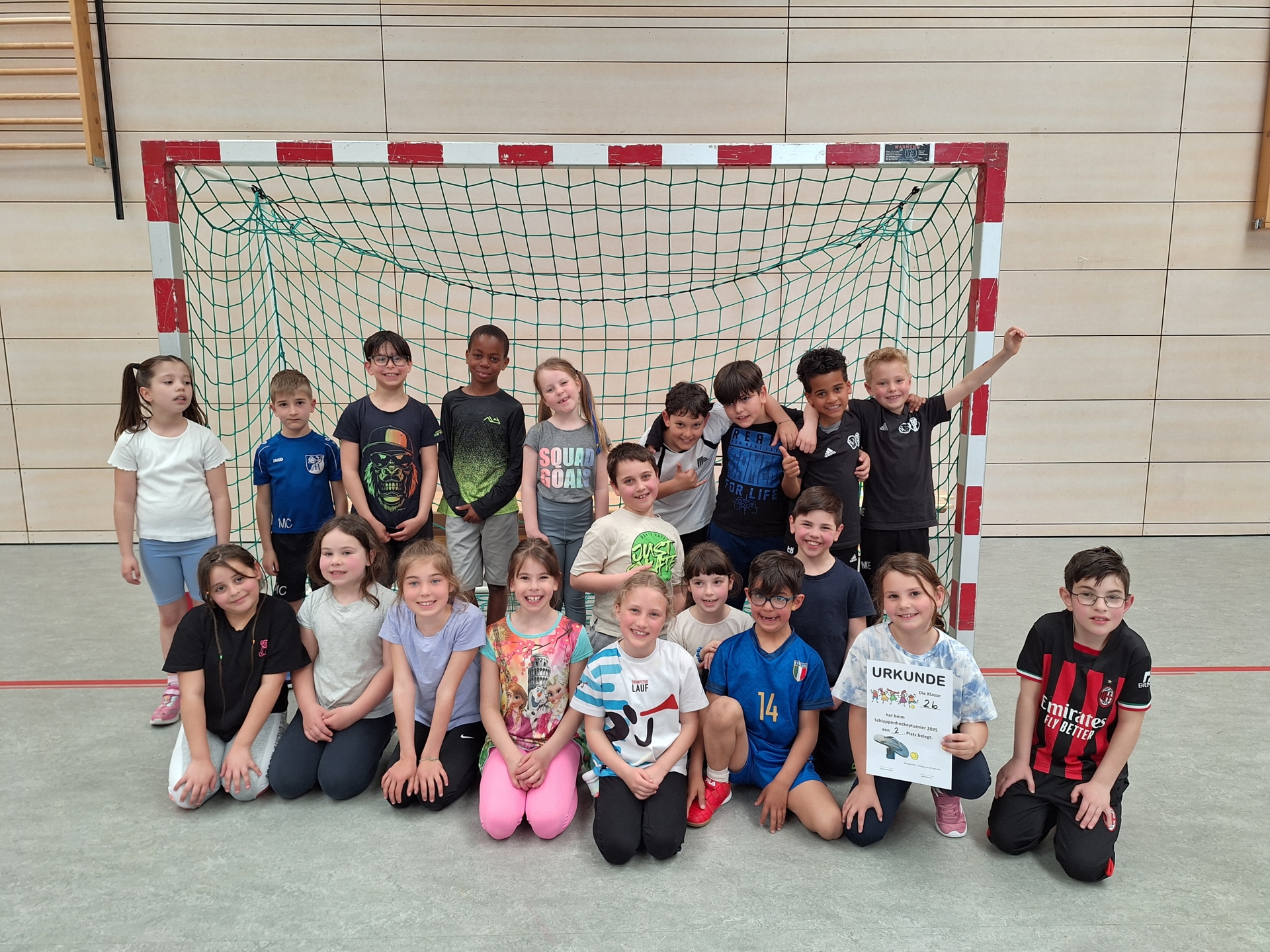 Schlappenhockey 2025, Platz 2: Klasse 2b