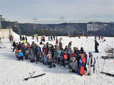 Raus aus der Schule und ab auf die Piste – die Skitage der SHL