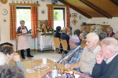 Foto zur Meldung: Maiandacht und gemütliche Stunden der Prackenbacher Senioren am 09.Mai