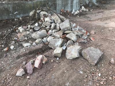 Meldung: Überreste von alter Burg verschwinden