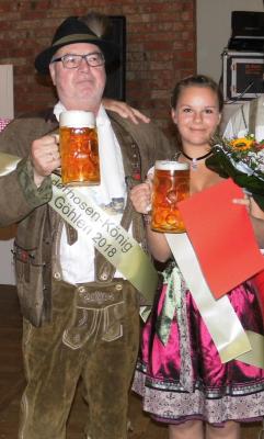 Dirndl-Königin Anna und Lederhosen-König Arnold laden ein zum zweiten Oktoberfest nach Göhlen