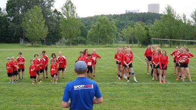 Foto: KKJS 2019: Eröffnung der Faustball-Wettkämpfe in Hirschfelde Foto zur Meldung: Kreis-Kinder- und Jugendspiele 2019