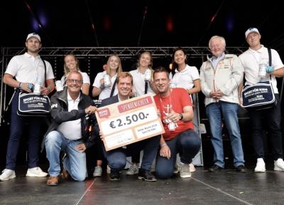 Foto zur Meldung: Rewe spendet 2.500,00 € für "Sport für Kids"