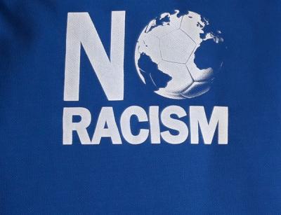 Seit 25 Jahren: NO RACISM beim FC INTERNATIONALE (Bild vergrößern)