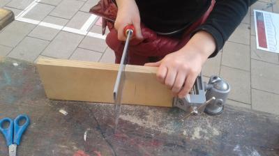Foto zur Meldung: Holzwerkstatt mit dem Spielmobil I Foto zur Meldung: Holzwerkstatt mit dem Spielmobil I