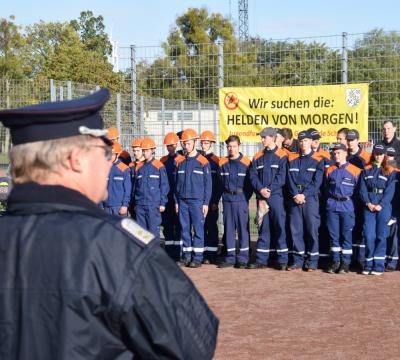 Südbrandenburger Jugendfeuerwehren bestehen in Schipkau Leitungstest